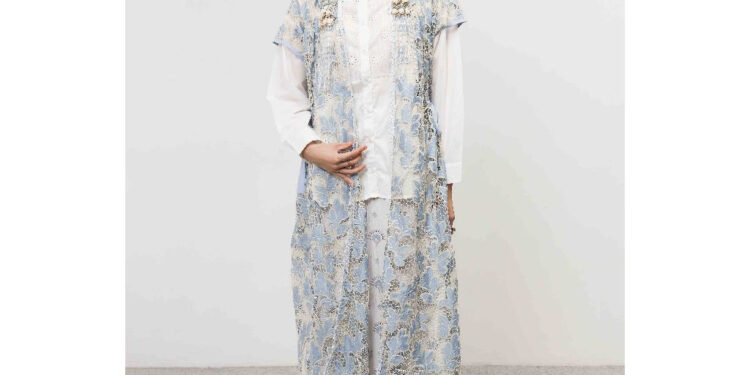 Review Gaudi Ltd Harmony: Kemeja Lengan Panjang Casual Wanita Dengan Motif Bunga – Dapatkan Diskon Menarik Di Shopee