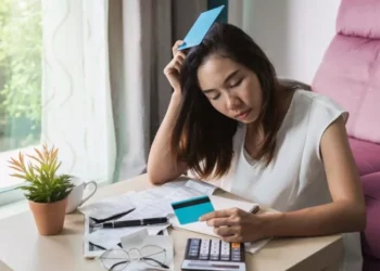 Cara Pinjam Uang Saat Terlilit Utang Lain