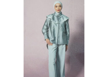Hijabchic X Tiqasya Kara: Top Elegan Storm Grey – Review Promo Terbaik 2025