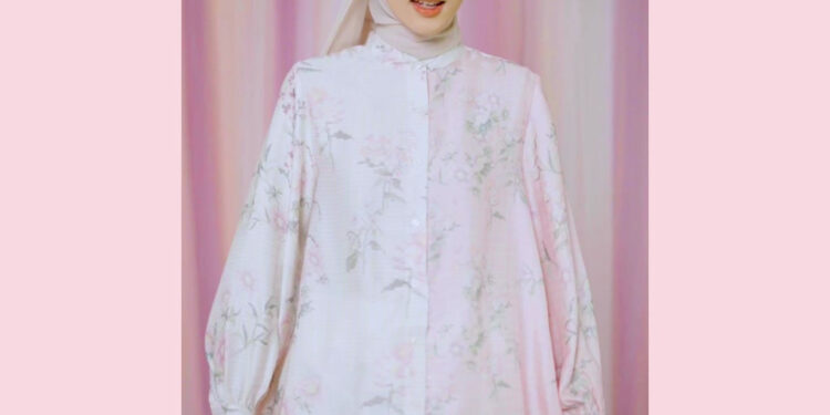 Review Hijabchic Chappel Creme Pink Top – Baju Satin Premium 2025 Dengan Diskon Menarik