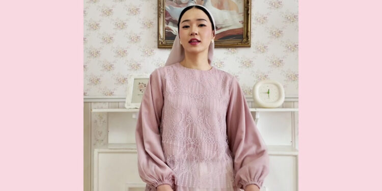 Hijabchic Syahita Mocca Tops: Blouse Brukat Elegan Untuk Acara Kondangan Di 2025