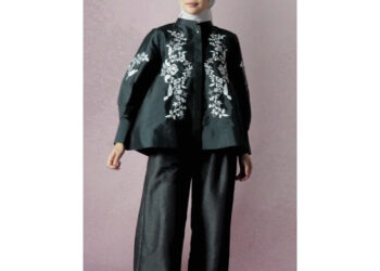 Hijabchic X Tiqasya Edith Caviar Black Top: Atasan Premium Elegan Untuk Acara Spesial Di 2025