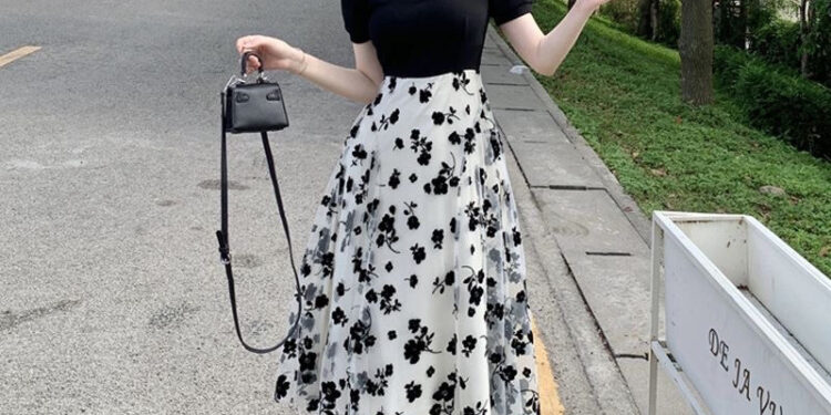 Review Susana Id Black N White Fake Two Pcs Retro Dress Fd015 – Gaya Retro Terbaru 2025 Dengan Diskon Menarik