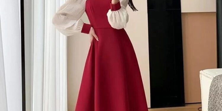 Review Dress Maxi Susana Id Merah Dengan Lengan Puffy – Tampil Stylish Di Setiap Kesempatan