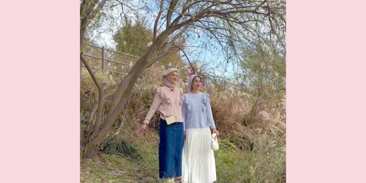 Hijabchic Akira Tops 2025: Atasan Muslim Kekinian Dengan Diskon Menarik