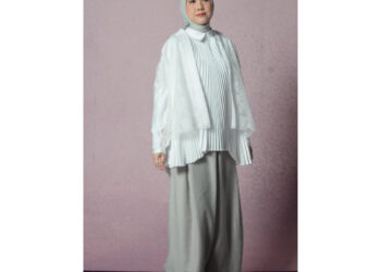 Review Hijabchic X Tiqasya Carina White Lace Top: Atasan Elegan Untuk Acara Spesial Di 2025
