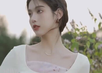 Review Susana Id Flower Dress Dengan Cardigan Panjang – Dress Cantik Dan Stylish Tahun 2025