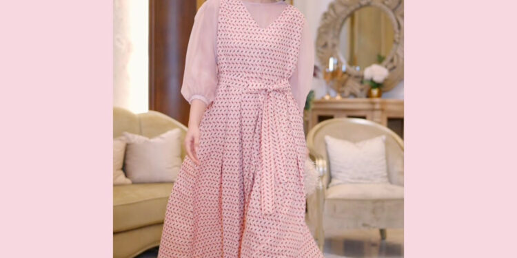 Review Hijabchic X Sabrina Sosiawan Peach Brown Geo Set 2025: Koleksi Fashion Muslim Terbaru Dengan Diskon Menarik