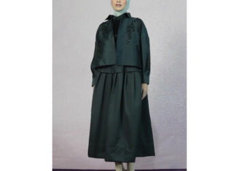 Review Hijabchic X Tiqasya Loise Skirt 2025 – Rok Formal A-line Elegan Dengan Diskon Menarik